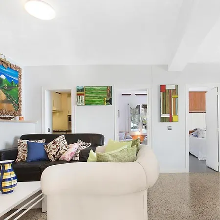 Sleeps 10 Villa