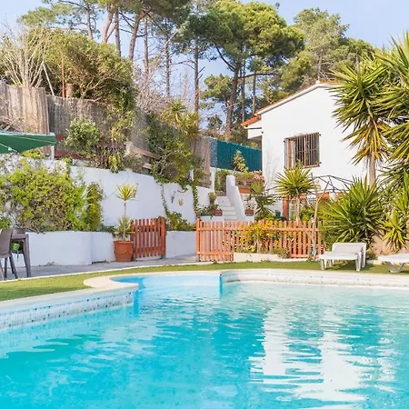 Sleeps 10 Villa